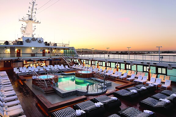 Das Pooldeck Das Pooldeck