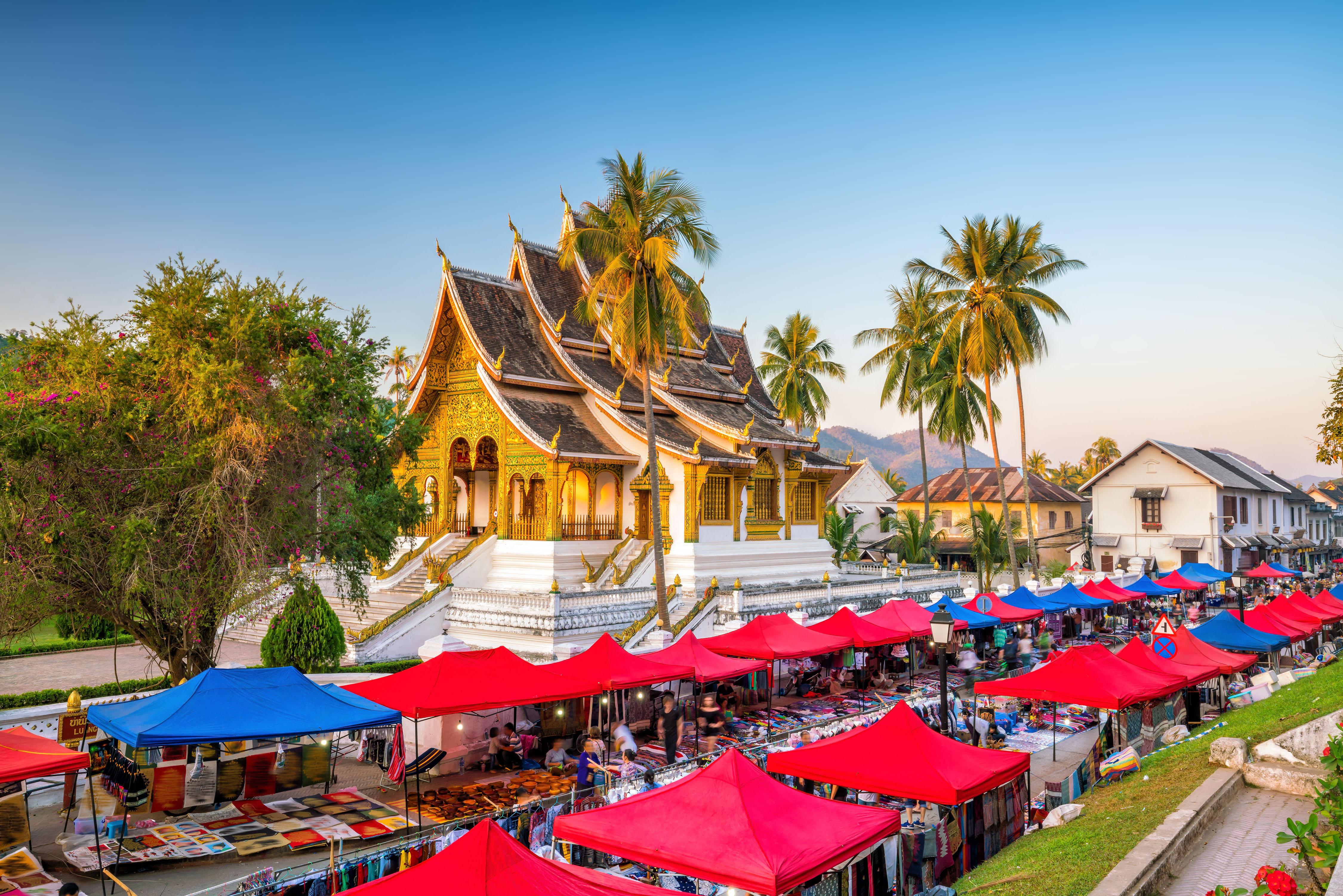 Zauberhaftes Laos & eine traumhafte Mekong-Kreuzfahrt Zauberhaftes Laos & eine traumhafte Mekong-Kreuzfahrt